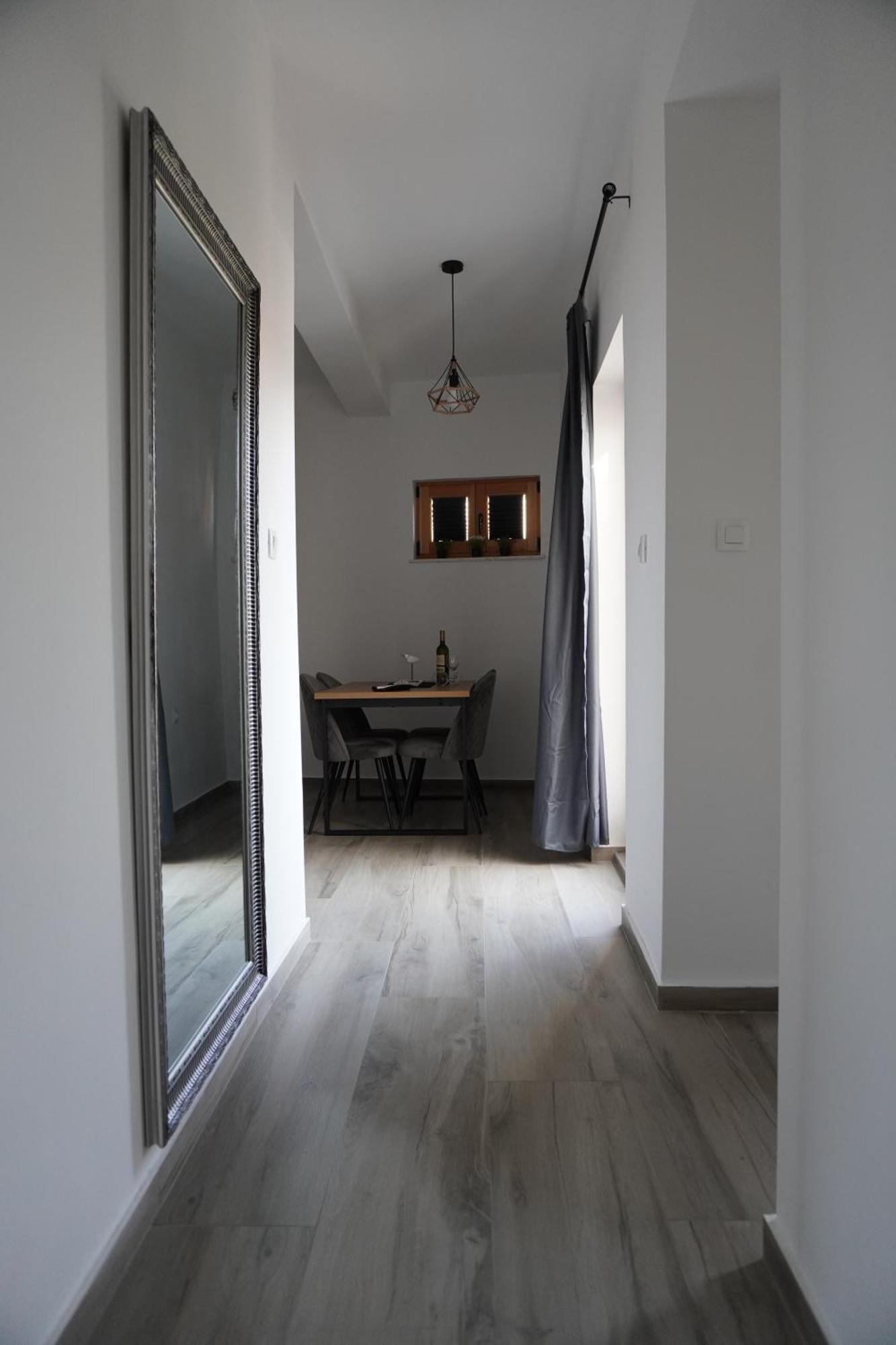 Fjaka Apartments & Rooms شيبينيك المظهر الخارجي الصورة