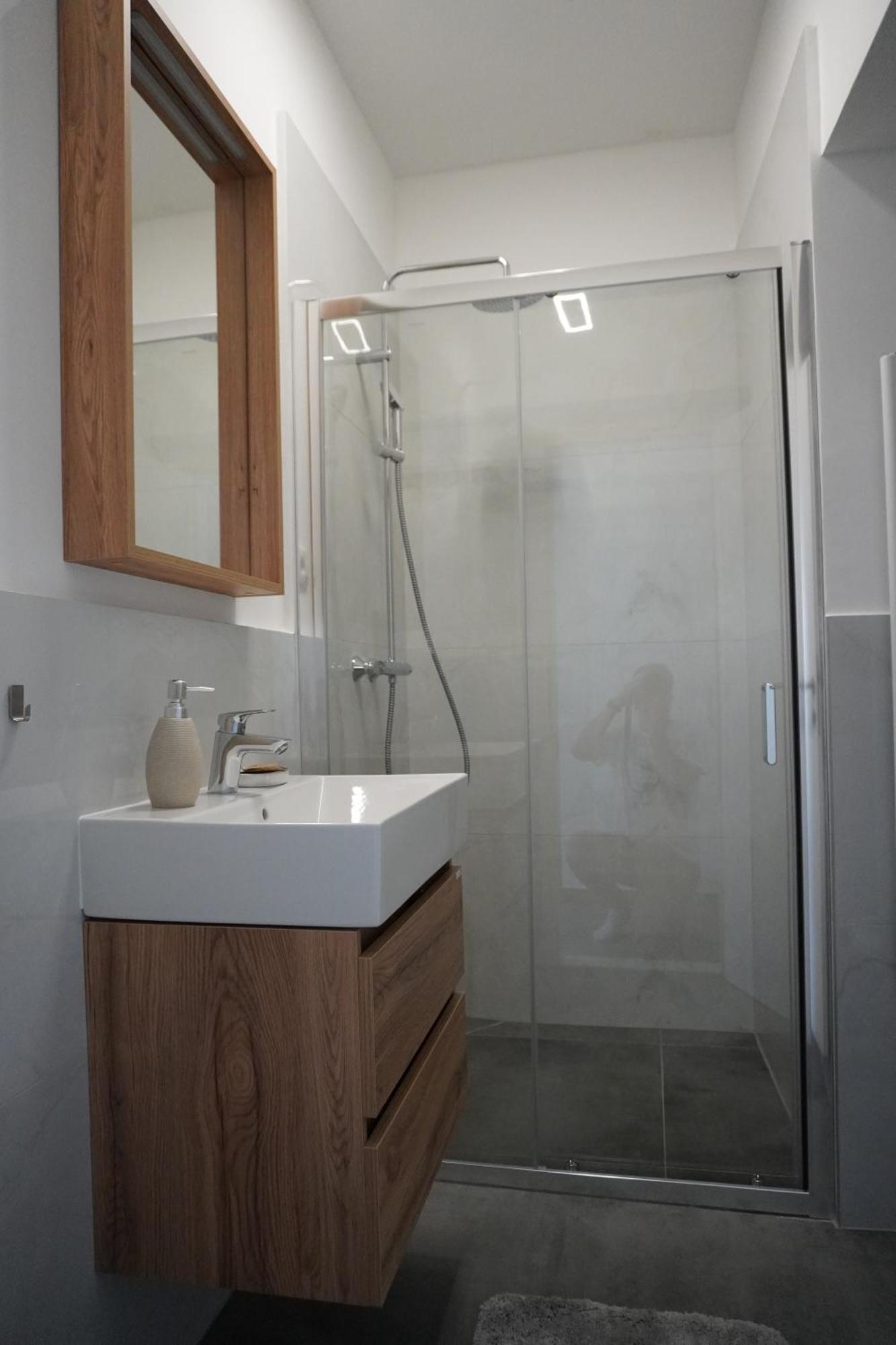 Fjaka Apartments & Rooms شيبينيك المظهر الخارجي الصورة